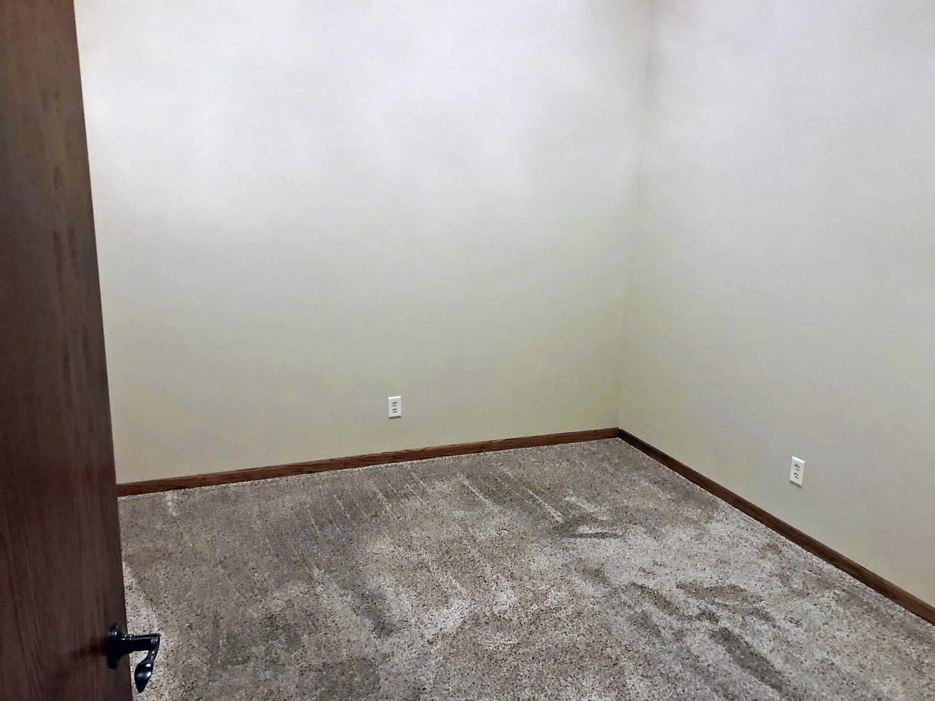 1015 Suite 37 2
