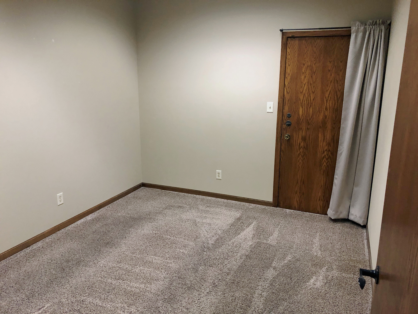 1015 Suite 37 3