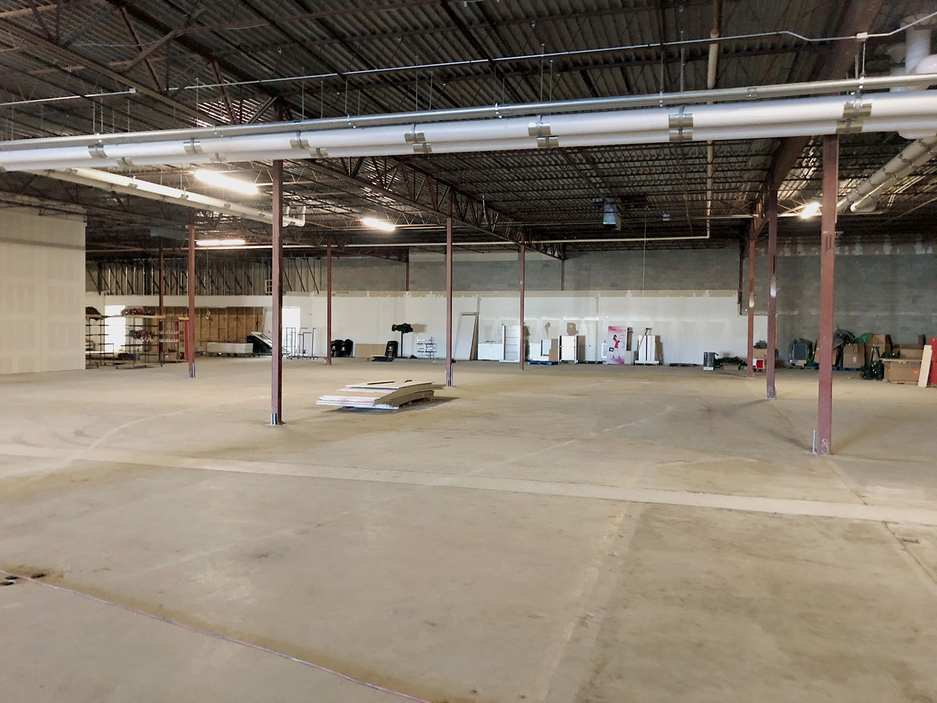 Dakota Square 10