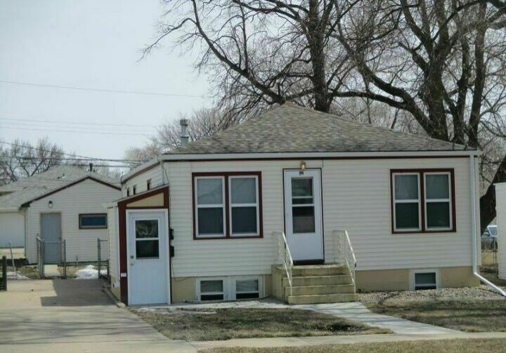 411 N 12th Street, Bismarck